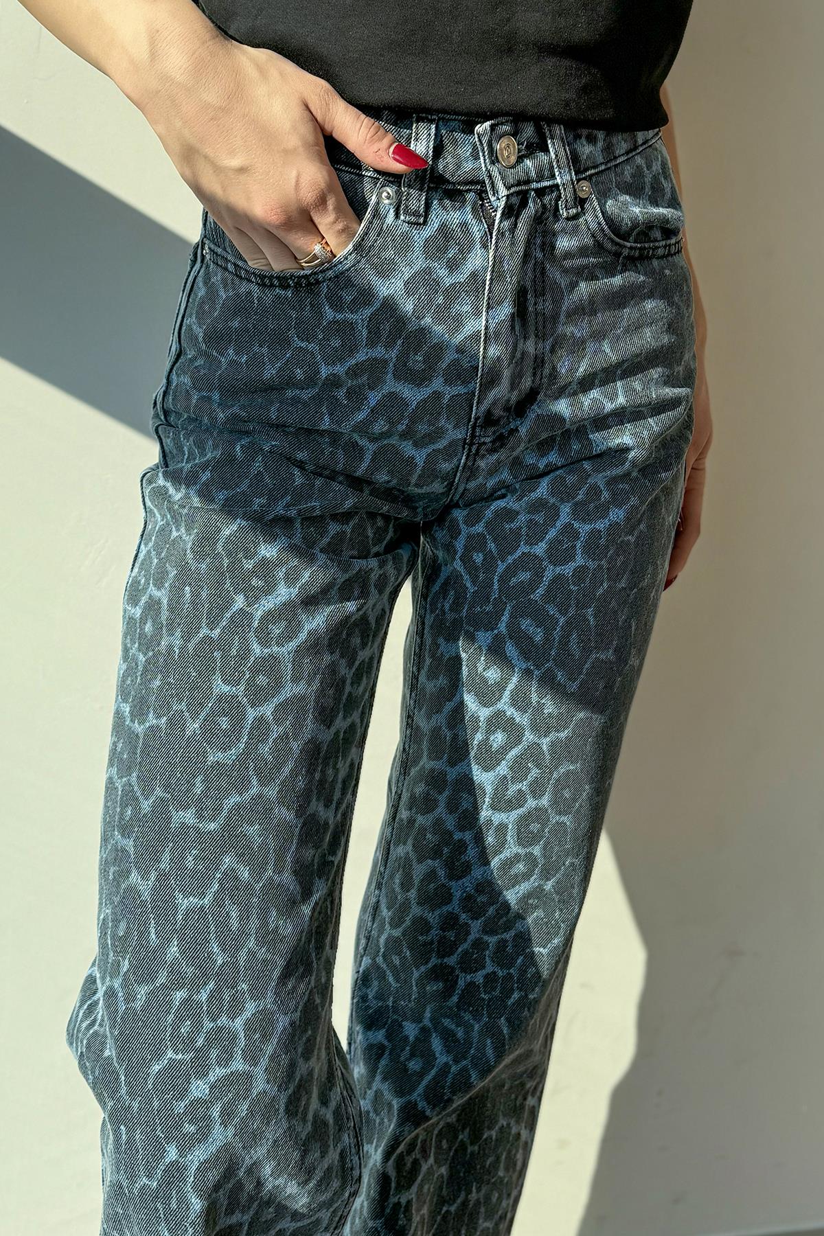 Koyu Mavi Leopar Desenli Straight Jean