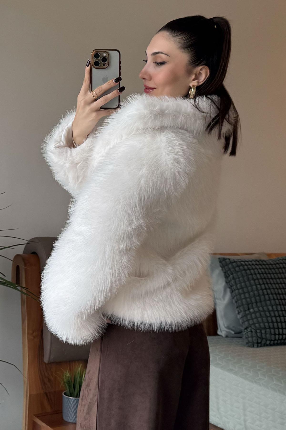 Krem Ara Boy Lolita Kürk Mont
