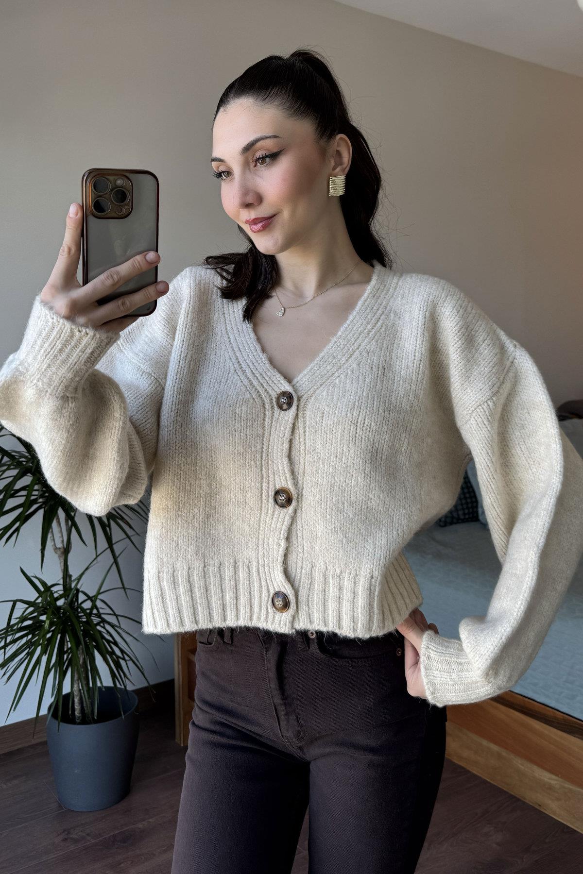 Krem Aura V Yaka Basic Hırka