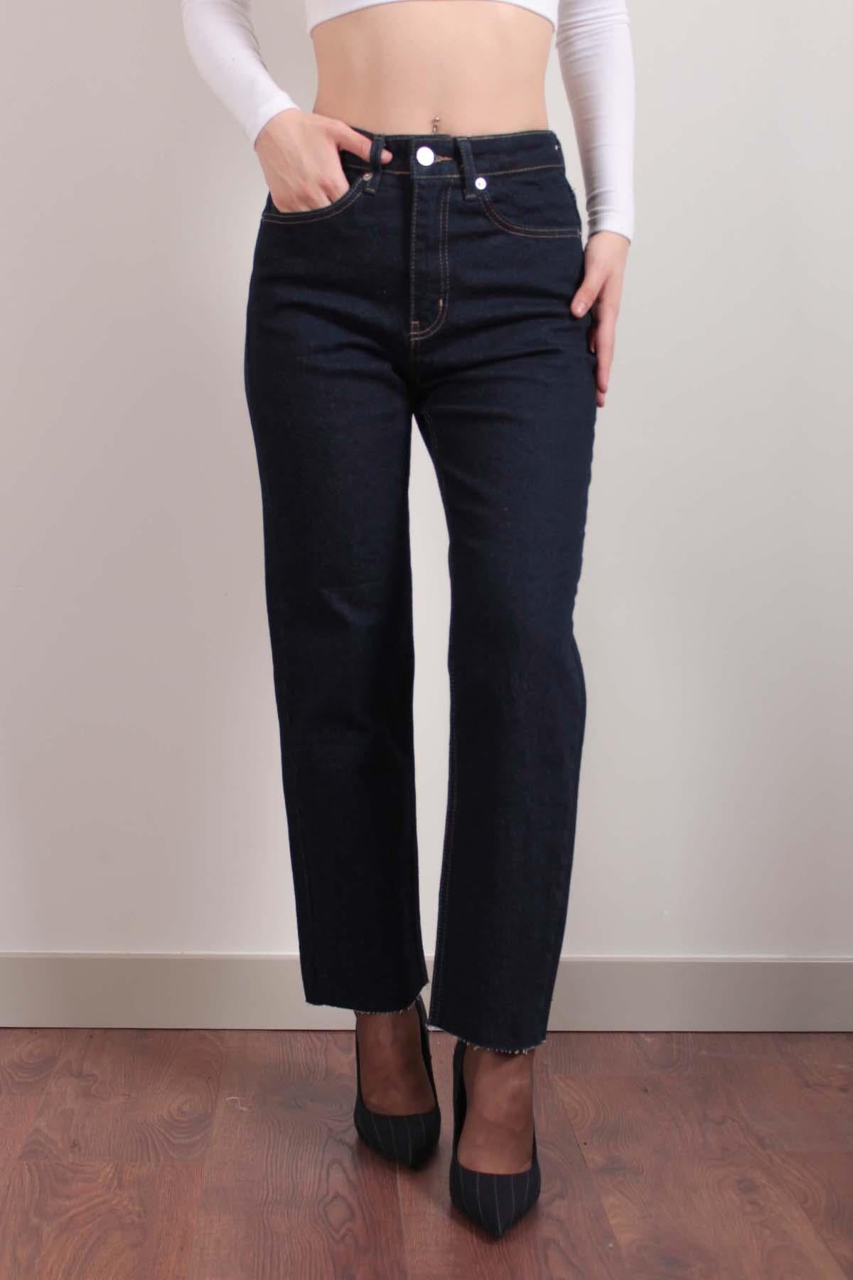 Lacivert Paça Kesik Boyfit Jean