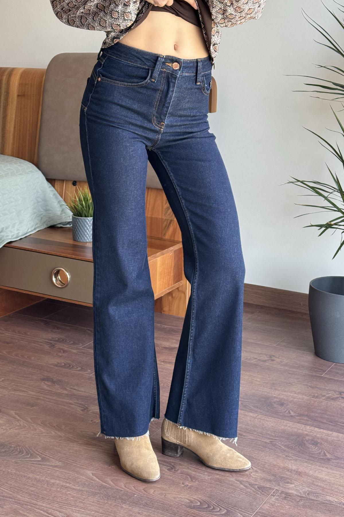 Lacivert Push Up İspanyol Paça Jean