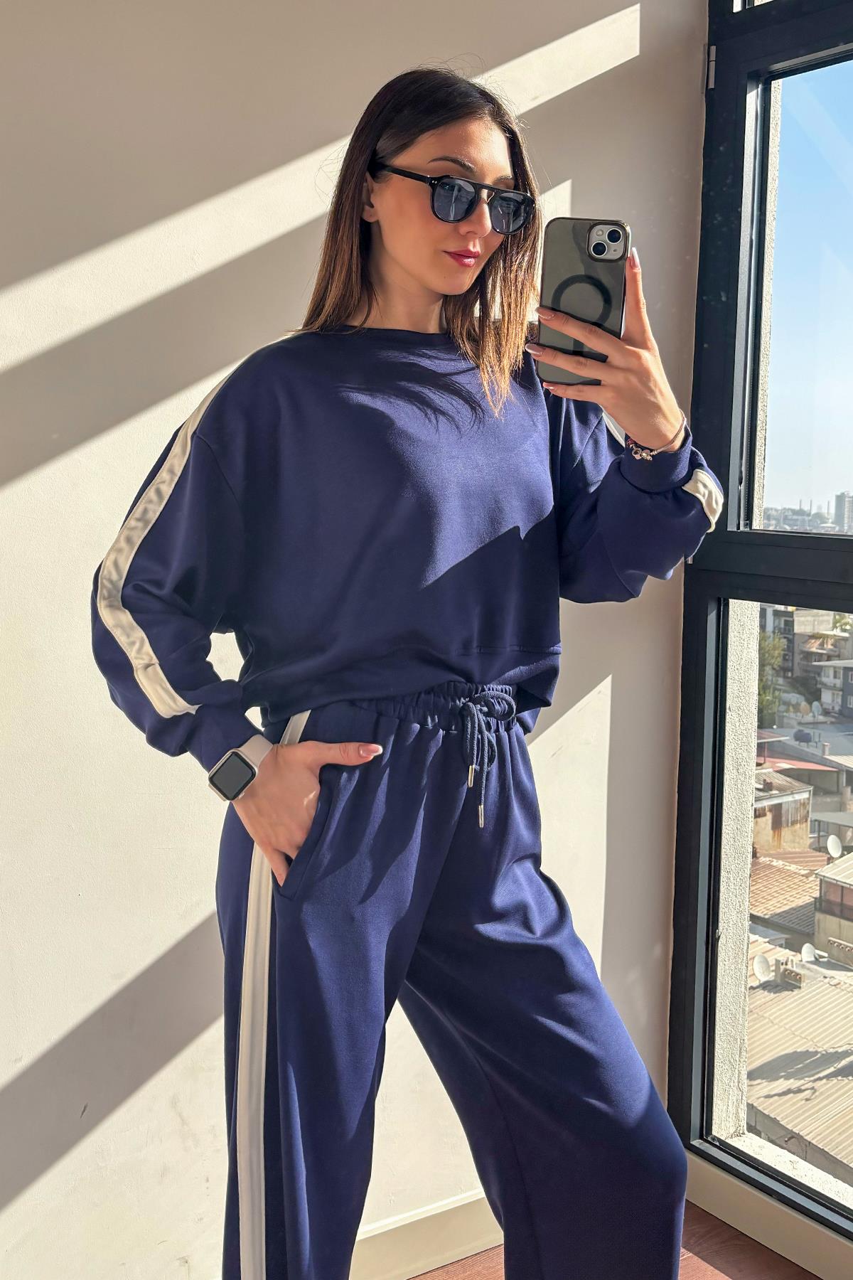 Lacivert Şeritli Pantolon Sweatshirt Takım