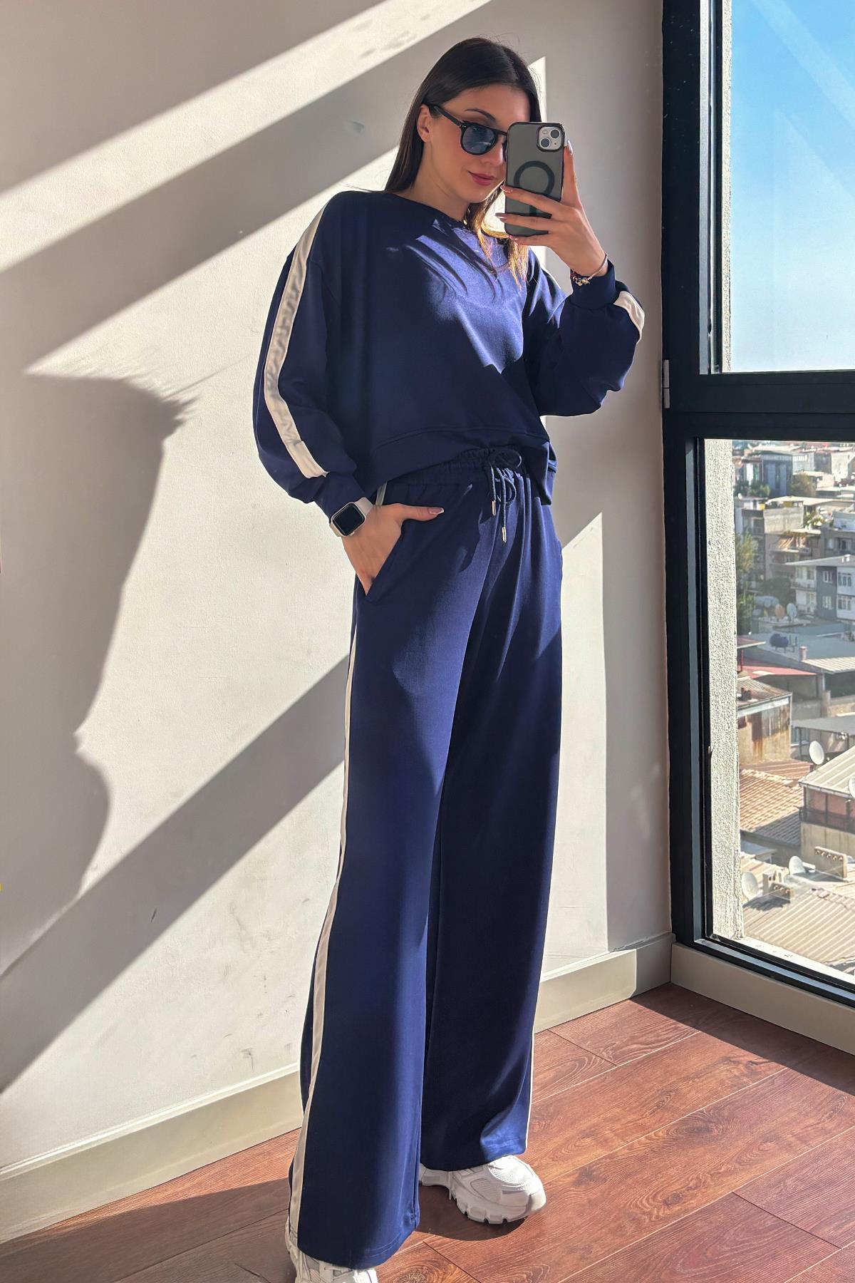 Lacivert Şeritli Pantolon Sweatshirt Takım