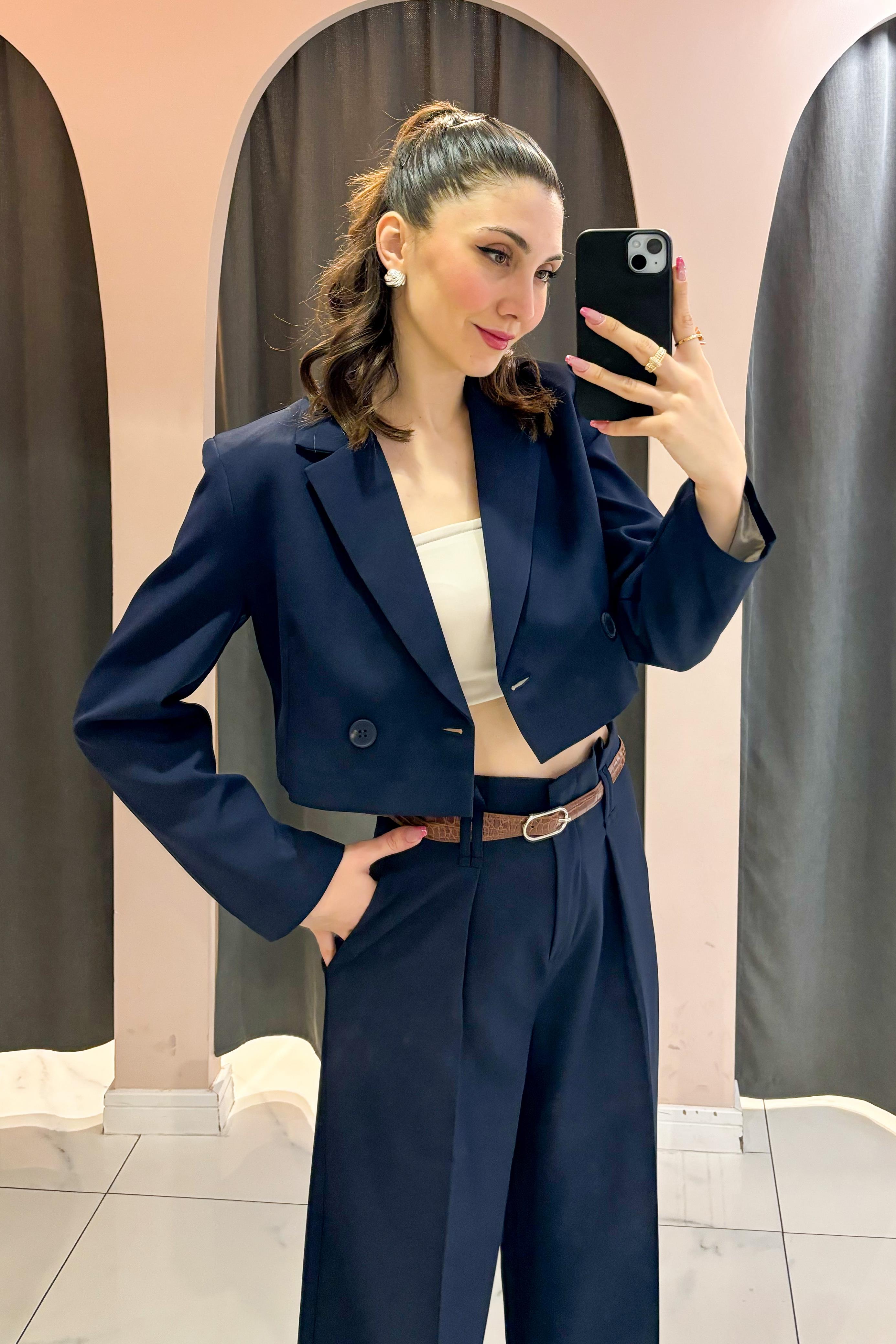 Lacivert Tek Düğmeli Crop Ceket