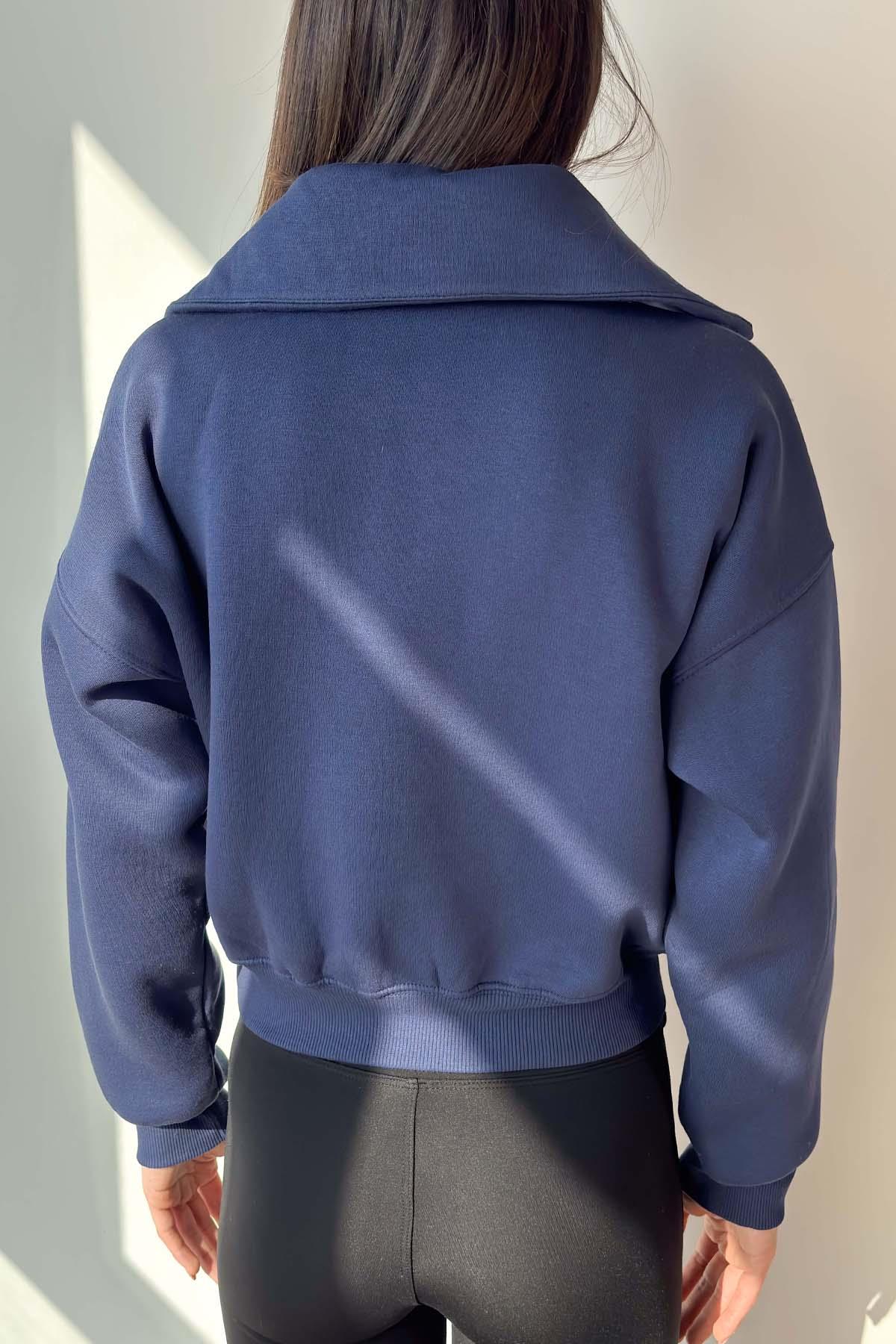 Lacivert Yaka Detaylı Crop Sweatshirt