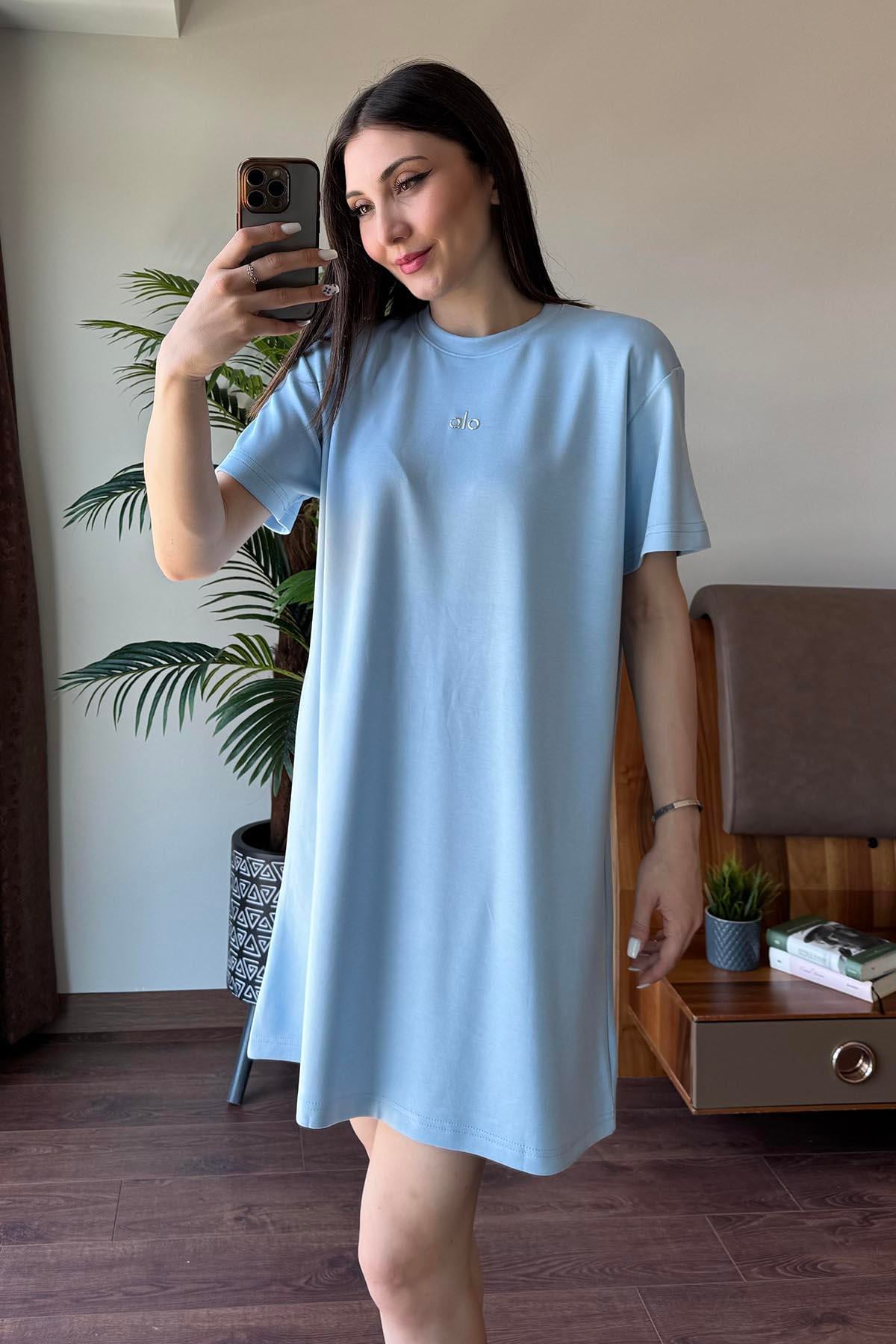 Mavi Alo Gümüş Baskılı Oversize Elbise