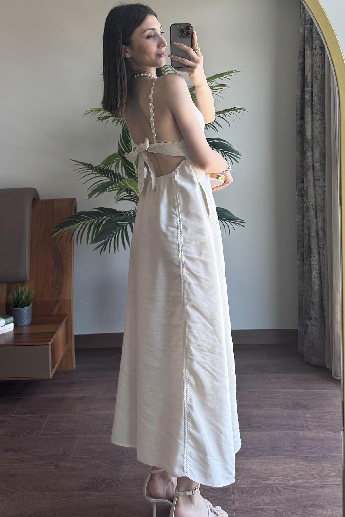 Naturel Fisto Detaylı İnce Askılı Elbise