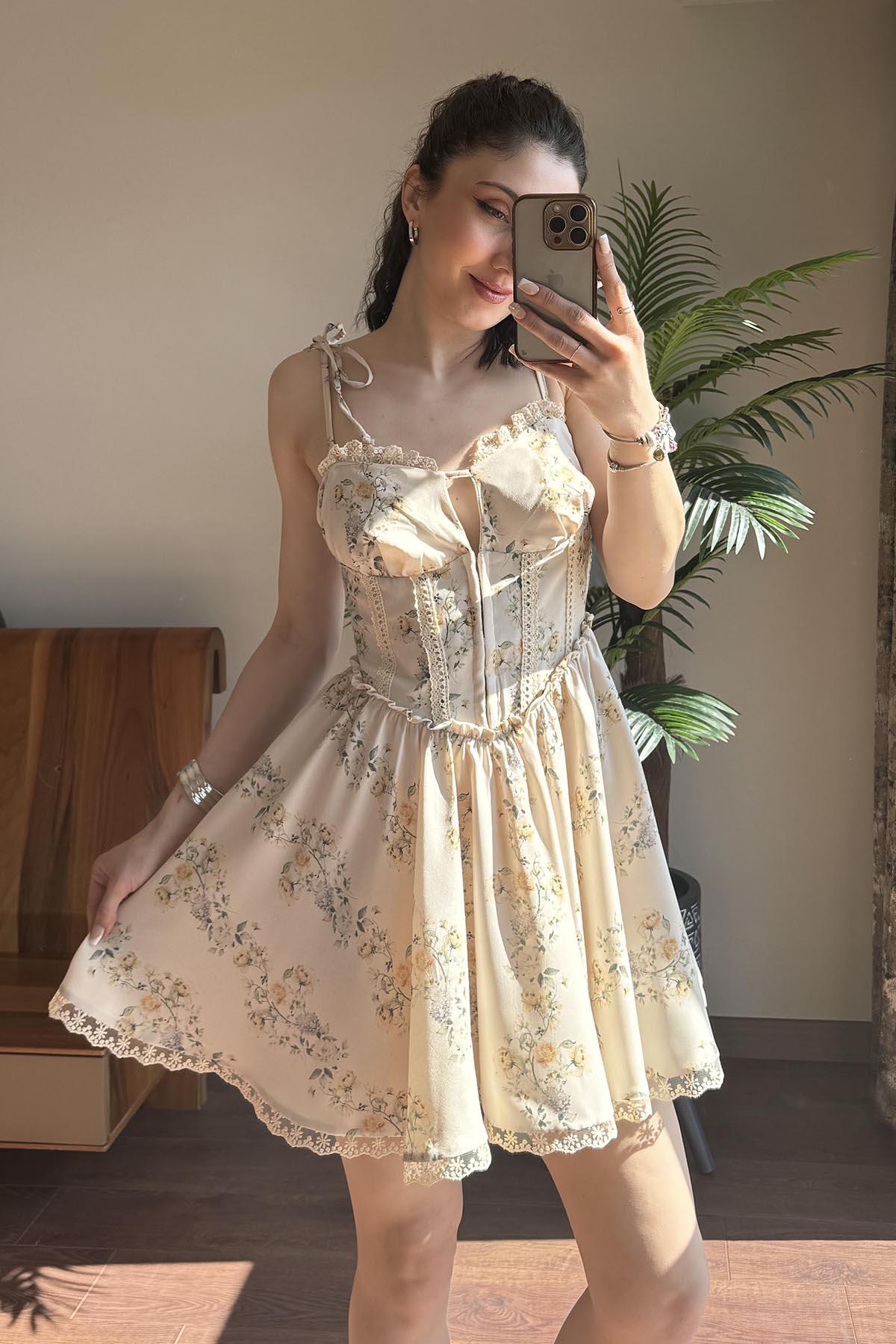 Naturel Güpür Detaylı Askılı Mini Elbise