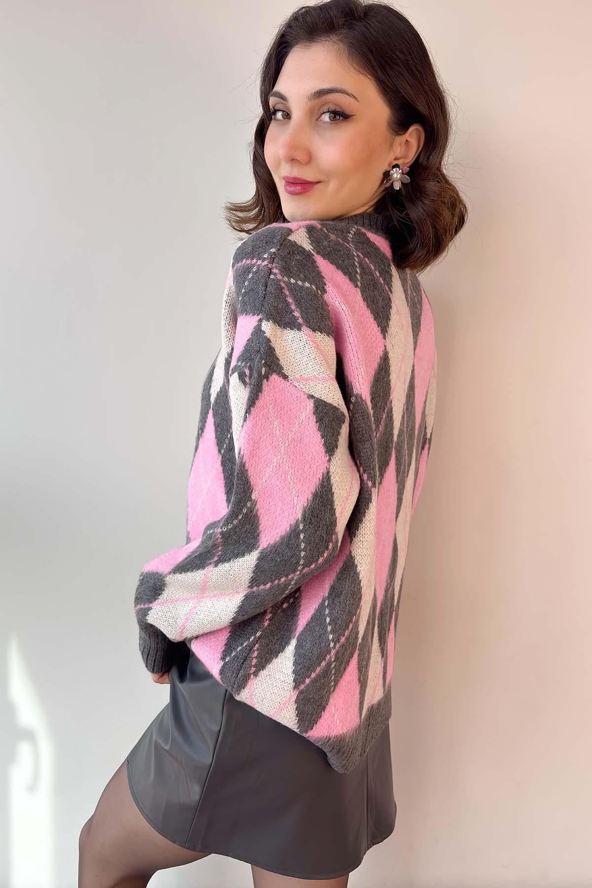 Pembe Baklava Desenli Kazak