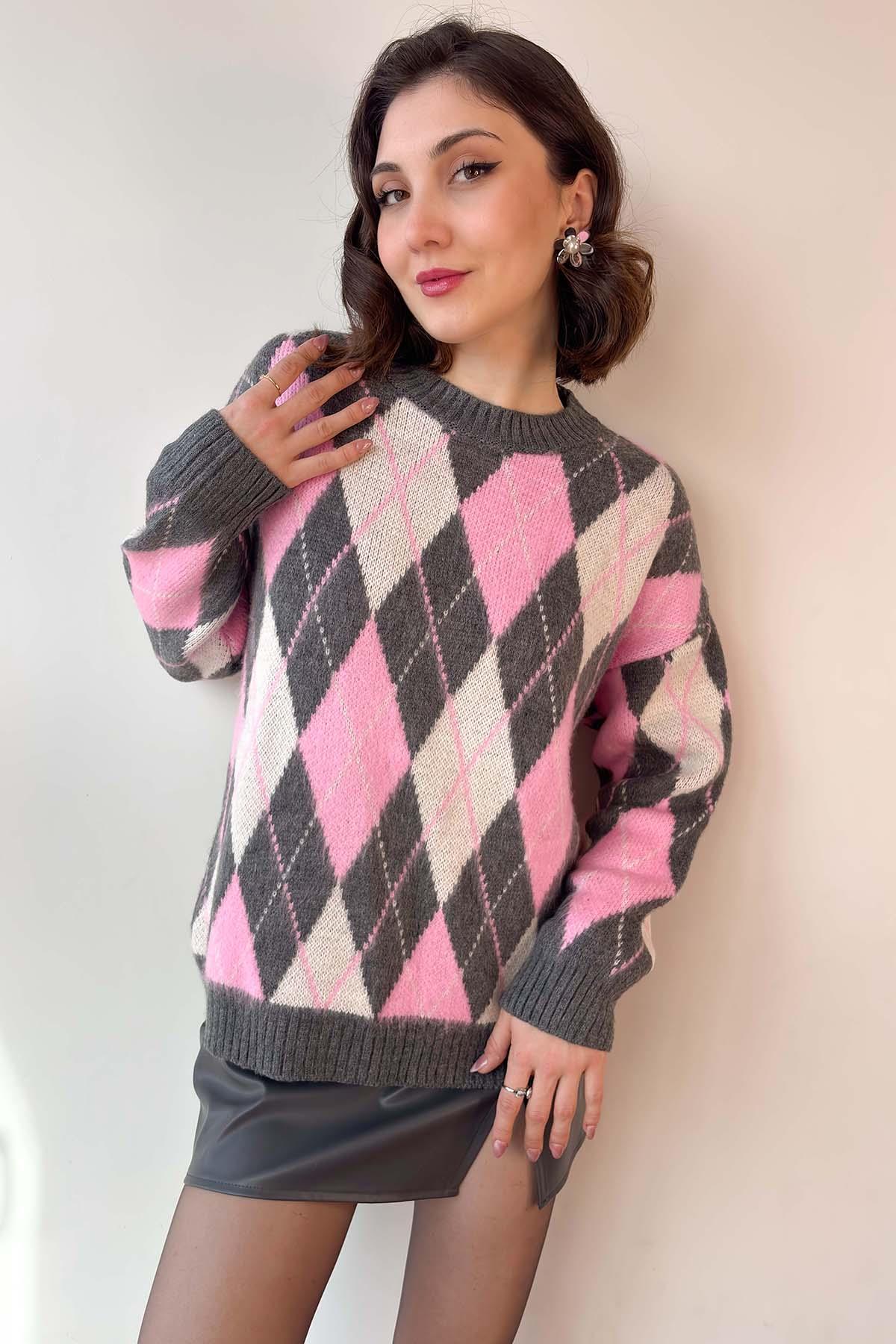 Pembe Baklava Desenli Kazak