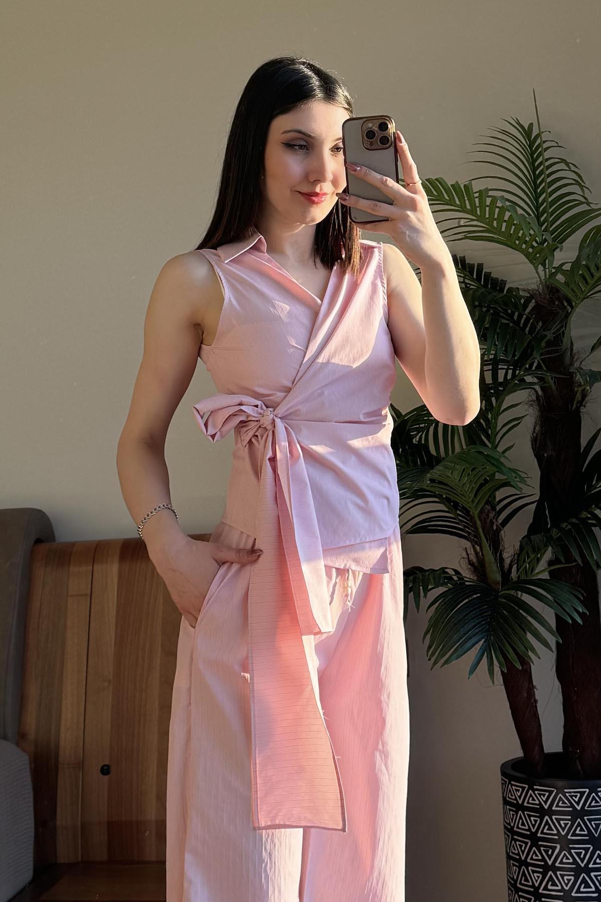 Pembe Çizgli Bağlamalı Bluz