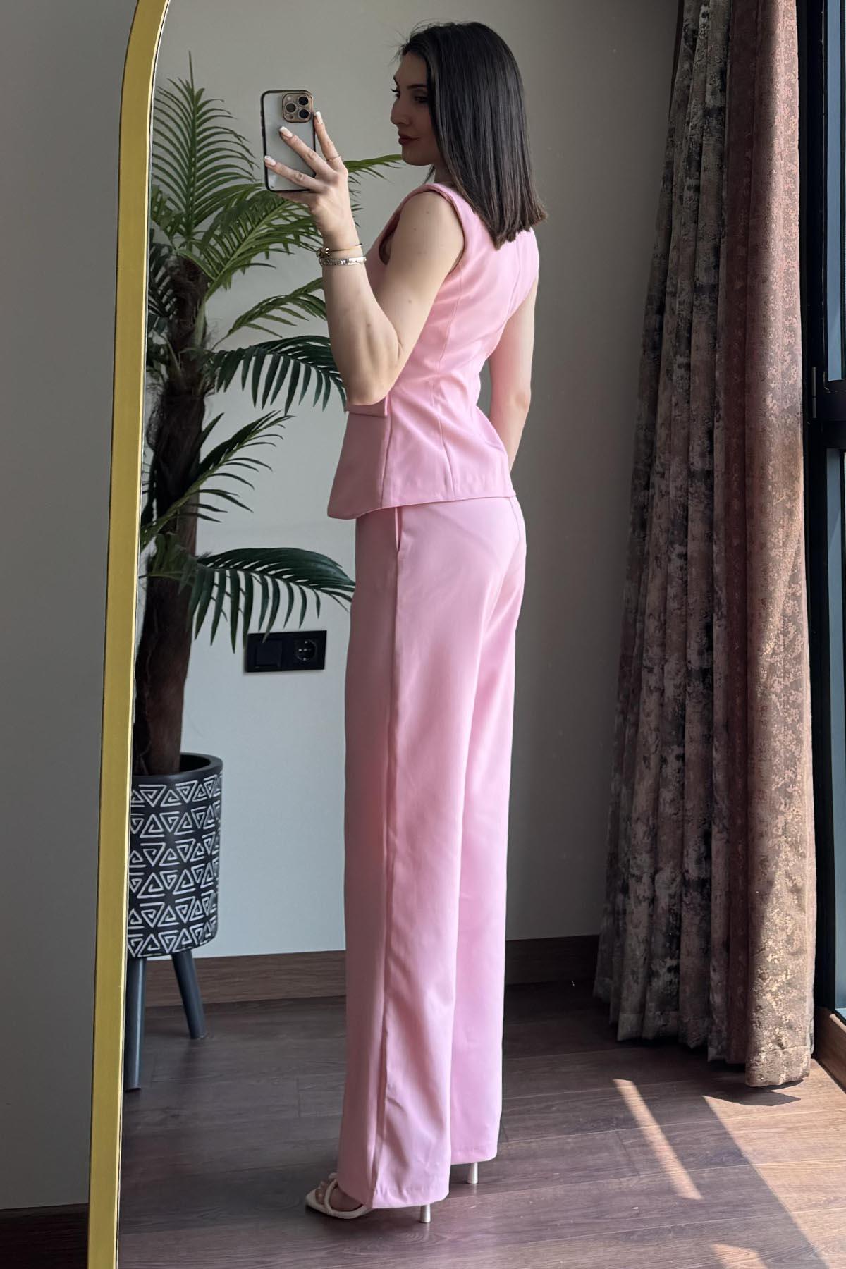 Pembe Dikdörtgen Yakalı İnci Düğmeli Yelek Pantolon Takım