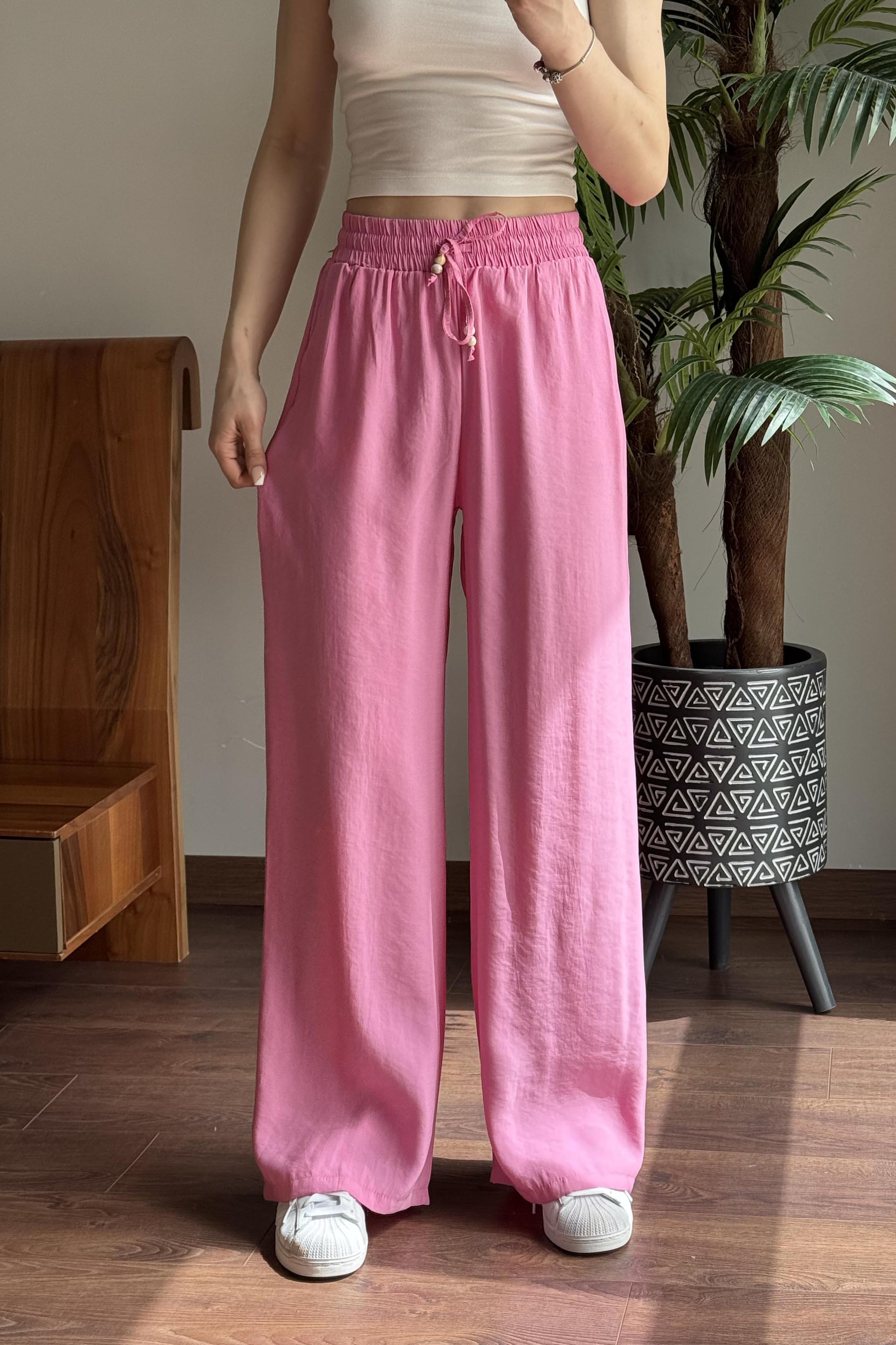 Pembe Elastik Belli İpi Tahta Boncuk Detaylı Pantolon