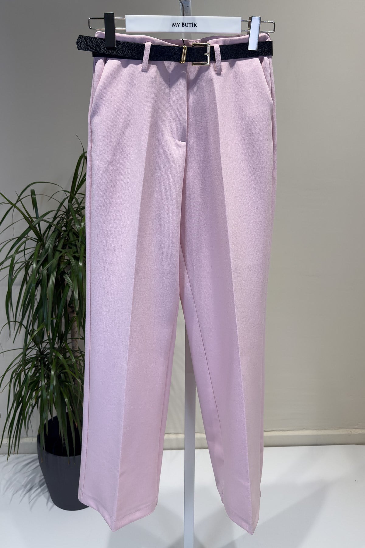 Pembe Pantolon