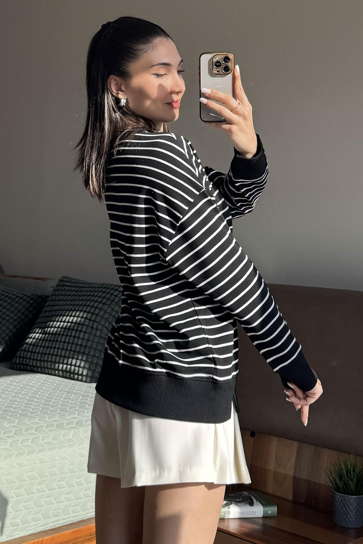 Siyah Bisiklet Yaka Çizgili Sweatshirt