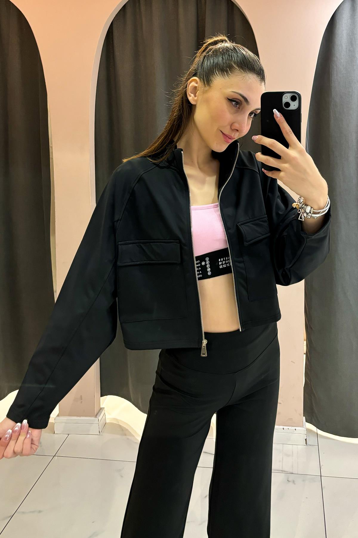 Siyah Kare Cepli Fermuarlı Sweatshirt