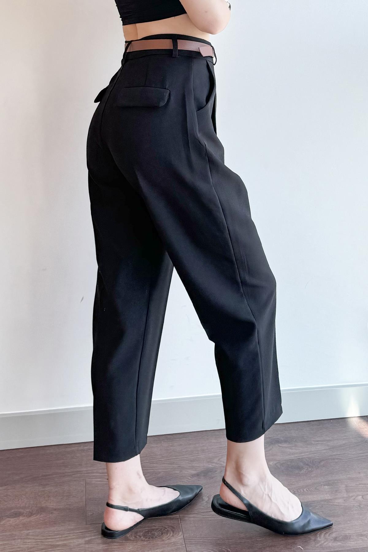 Siyah Kemerli Pantolon