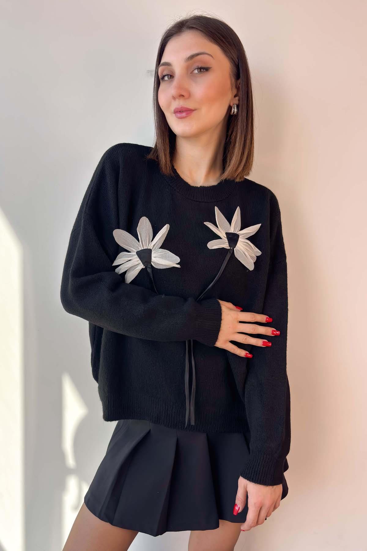 Siyah Keten Çiçekli Oversize Kazak