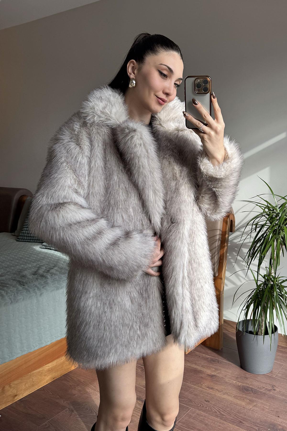 Siyah Krem Kruvaze Saçaklı Lolita Ara Boy Kaban
