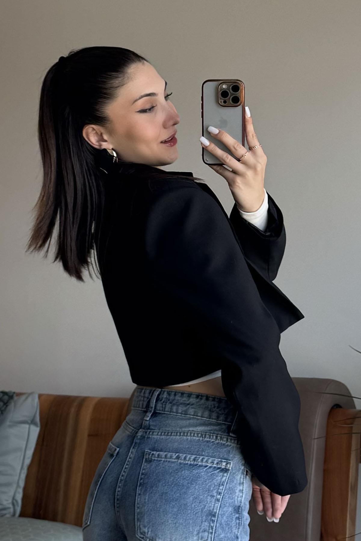 Siyah Kumaş Crop Ceket
