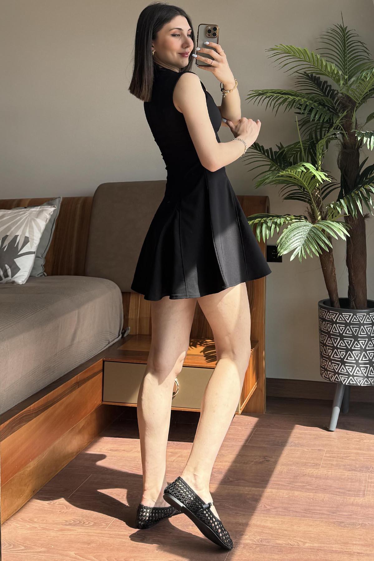 Siyah Önü Fermuarlı Elbise