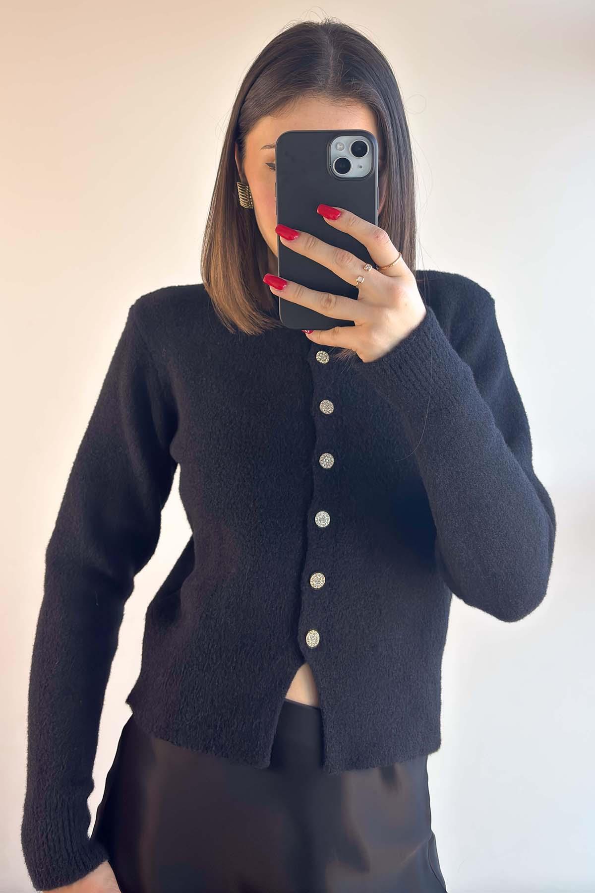 Siyah Taş Düğmeli Soft Hırka
