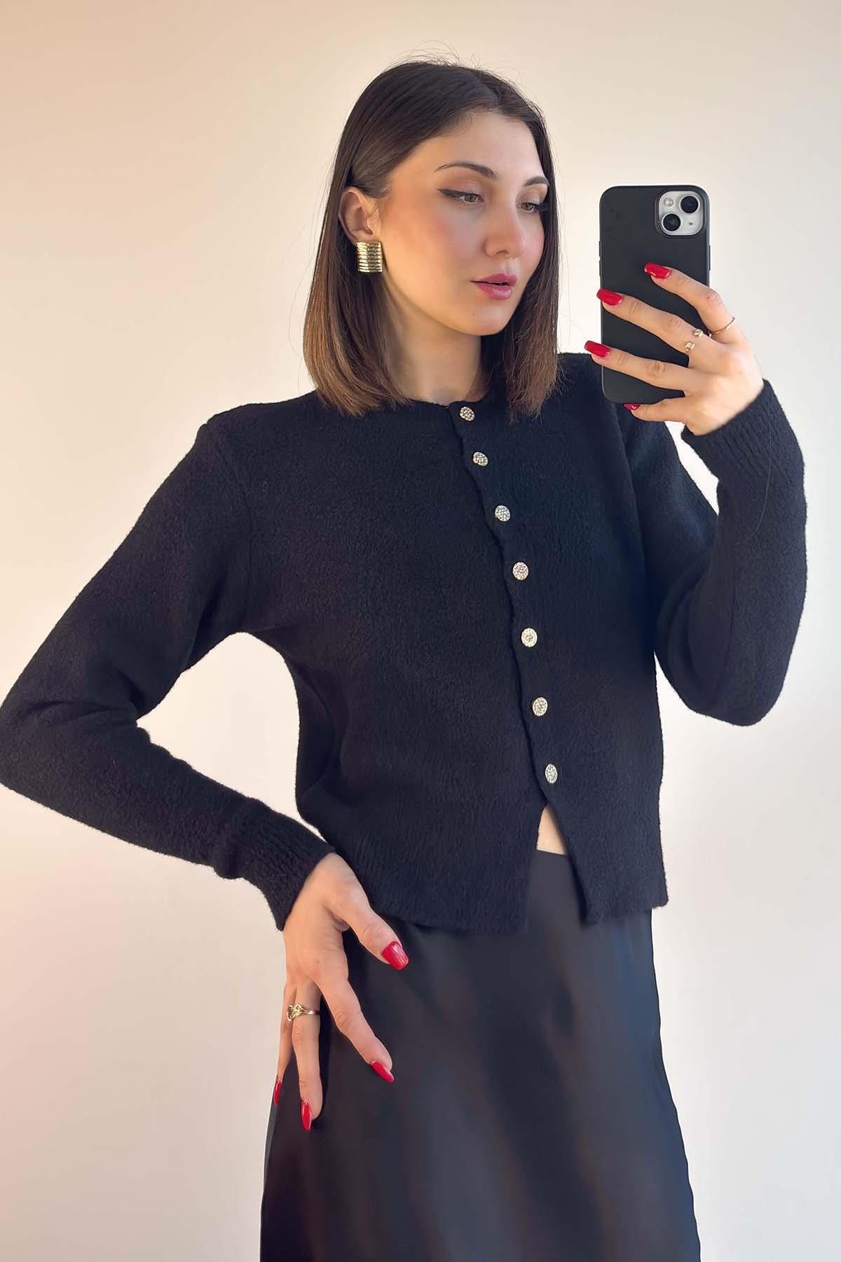 Siyah Taş Düğmeli Soft Hırka