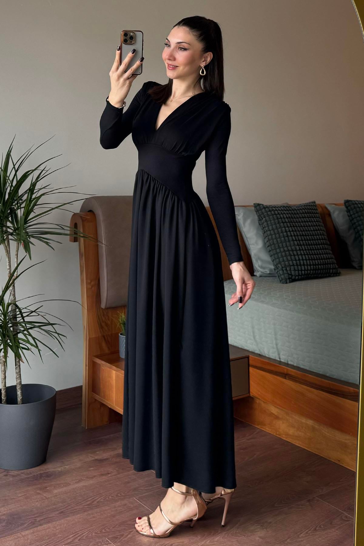 Siyah Uzunkollu Elbise