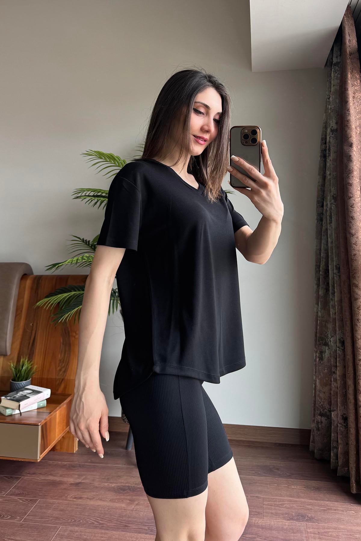 Siyah V Yaka Basic T Shirt
