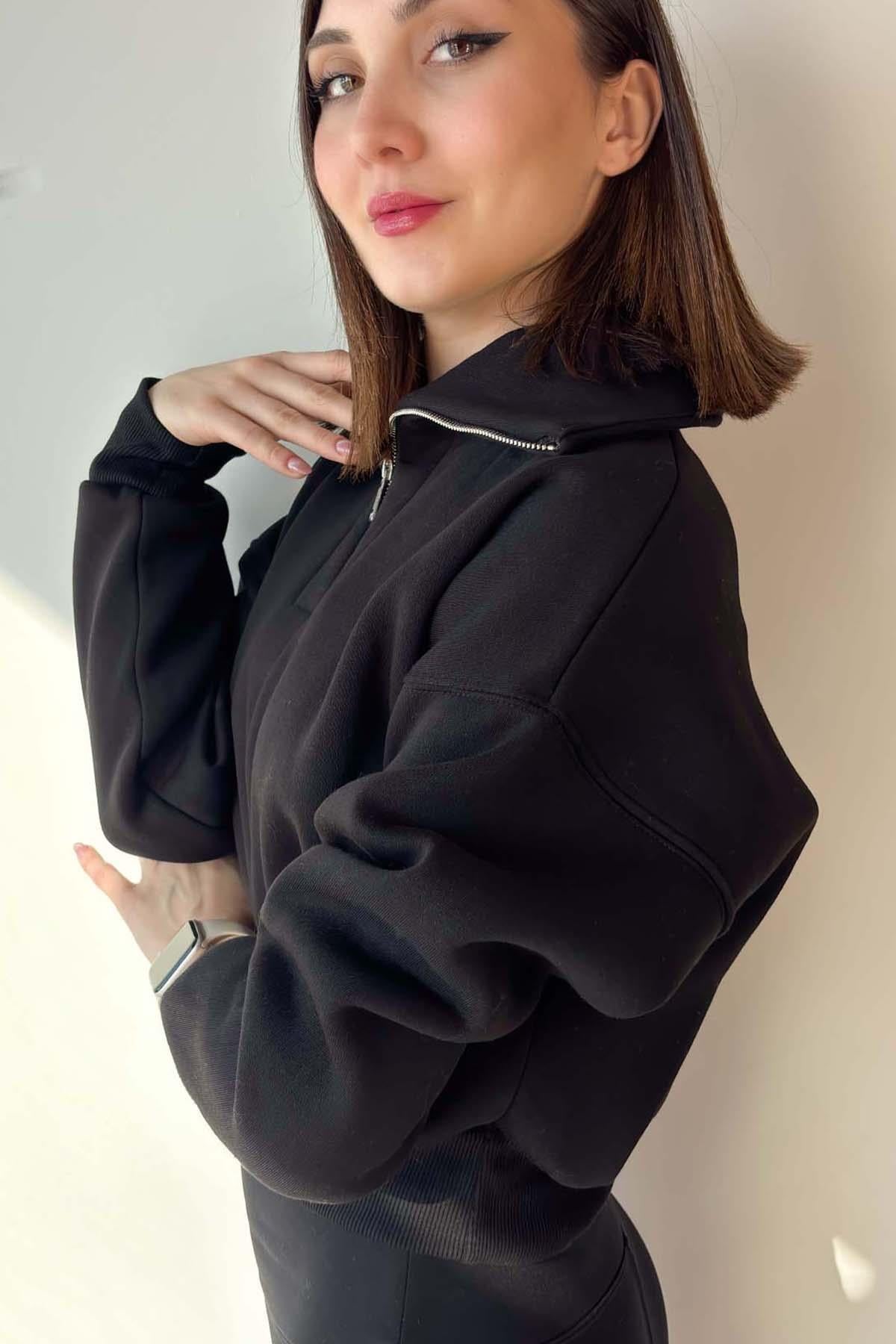 Siyah Yaka Detaylı Crop Sweatshirt