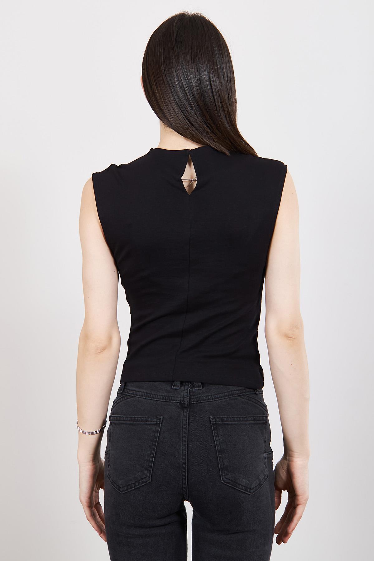 Siyah Yanı Büzgülü T Shirt