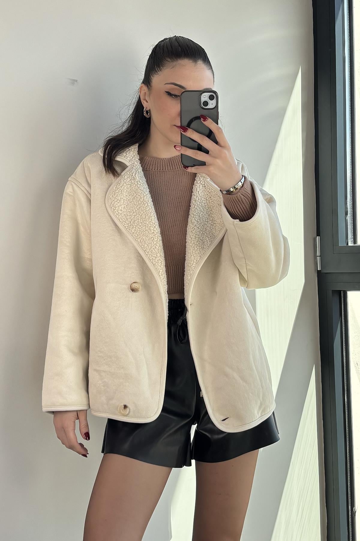 Taş Peluş Astarlı Mont