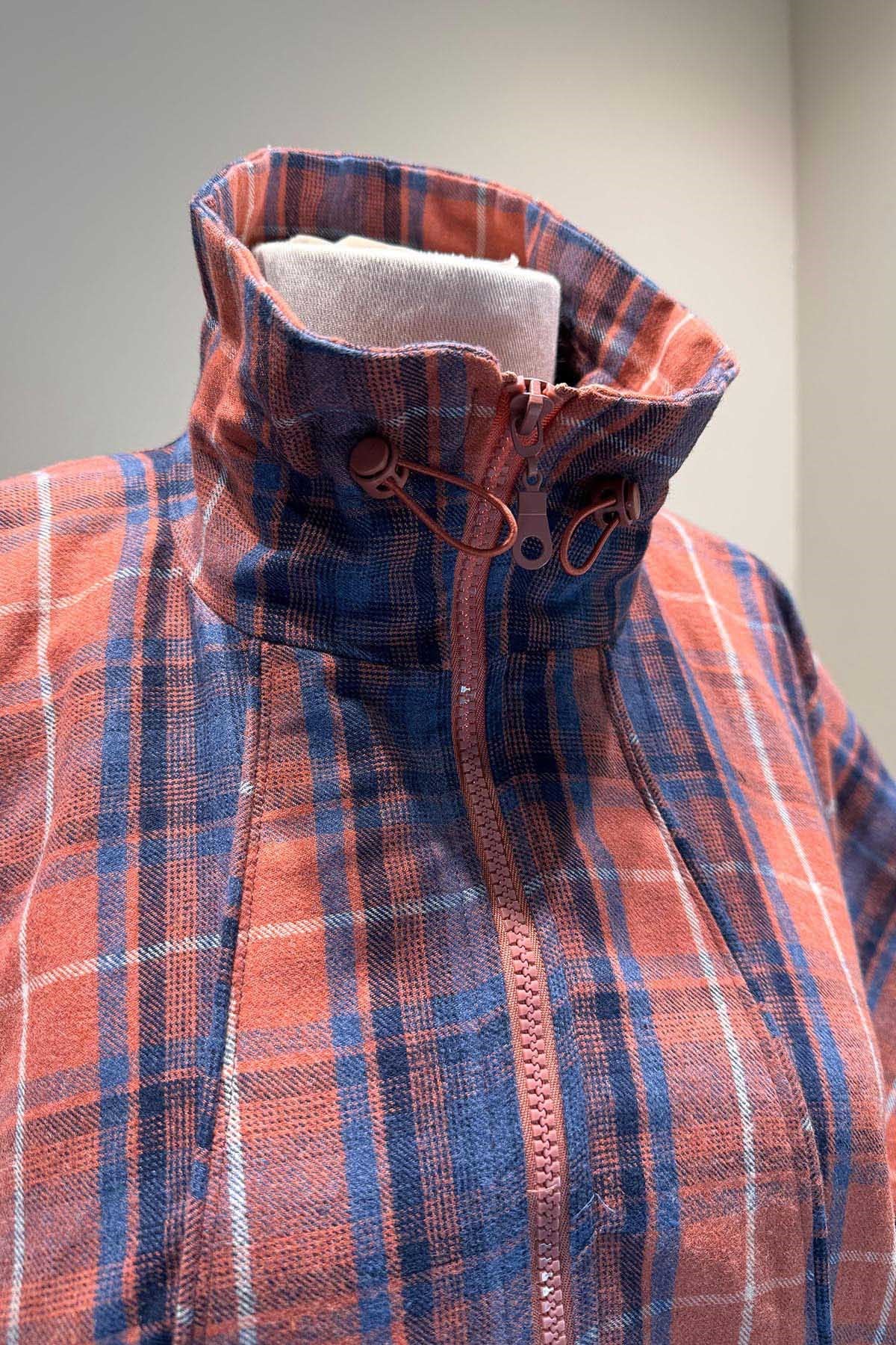 Turuncu Dik Yakalı Reglan Ceket