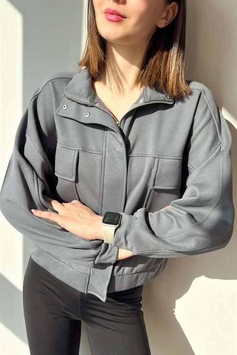 Antrasit Kapak Cepli Çıtçıtlı Sweatshirt