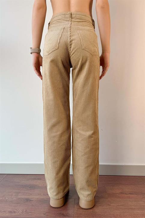 Bal Köpüğü Straight Kesim Kadife Jean Pantolon