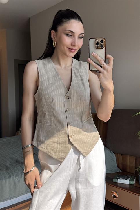 Bej Çizgili Yelek