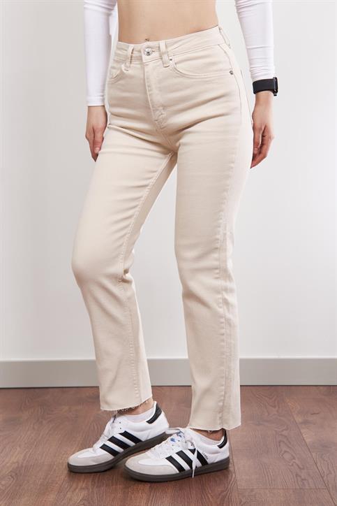 Bej Paça Kesik Boyfit Jean