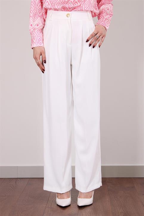 Beyaz Beli Lastikli Gold Düğmeli Geniş Paça Pantolon
