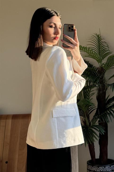 Beyaz Çilek Ceket