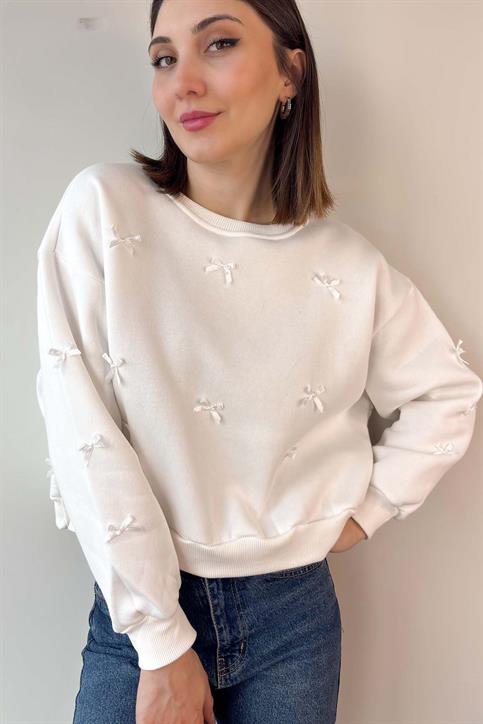 Beyaz Kurdele Detaylı Pinterest Crop Sweatshirt