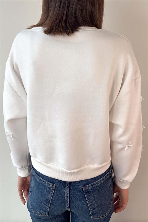 Beyaz Kurdele Detaylı Pinterest Crop Sweatshirt