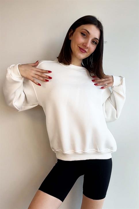 Beyaz Oversize Bisiklet Yaka İçi Şardonlu Üç İplik Sweatshirt