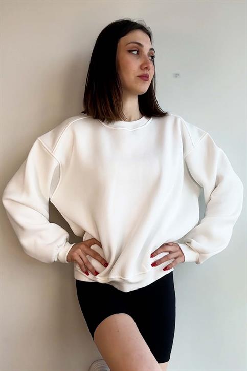 Beyaz Oversize Bisiklet Yaka İçi Şardonlu Üç İplik Sweatshirt