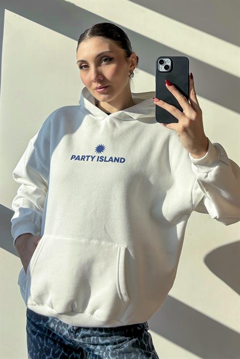 Beyaz Party Island Baskılı Sweatshirt