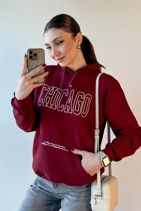Bordo Chicago Baskılı Cepli Kapüşonlu Sweatshirt