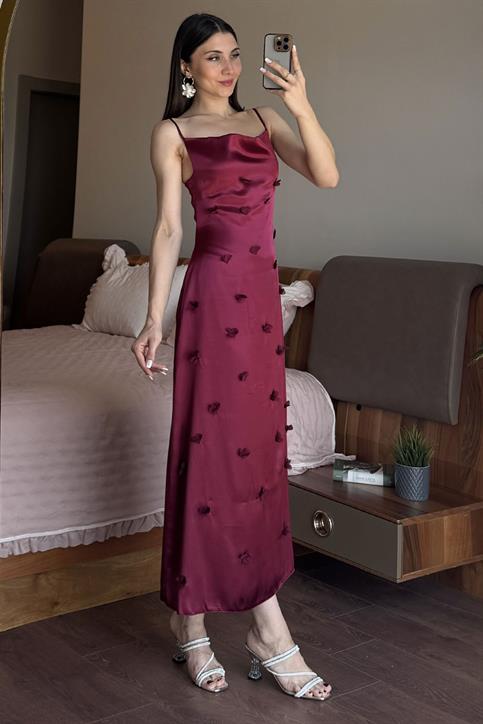 Bordo Çiçek Detaylı Degaje Yaka Saten Elbise