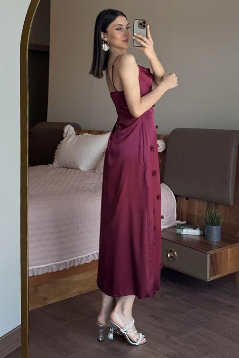 Bordo Çiçek Detaylı Degaje Yaka Saten Elbise