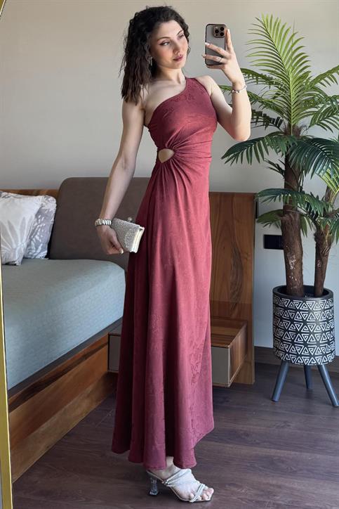 Bordo Tek Omuz Dekolte Detaylı Kendinden Desenli Elbise