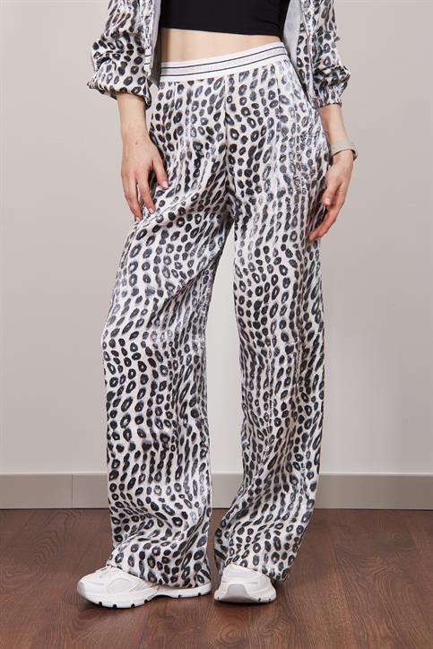 Ekru Bel Bantlı Leopar Desenli Bol Paça Saten Pantolon
