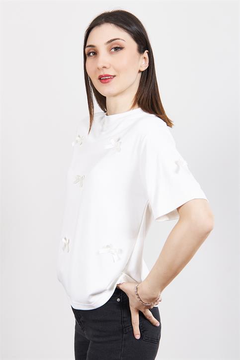 Ekru Fiyonk Detaylı T Shirt